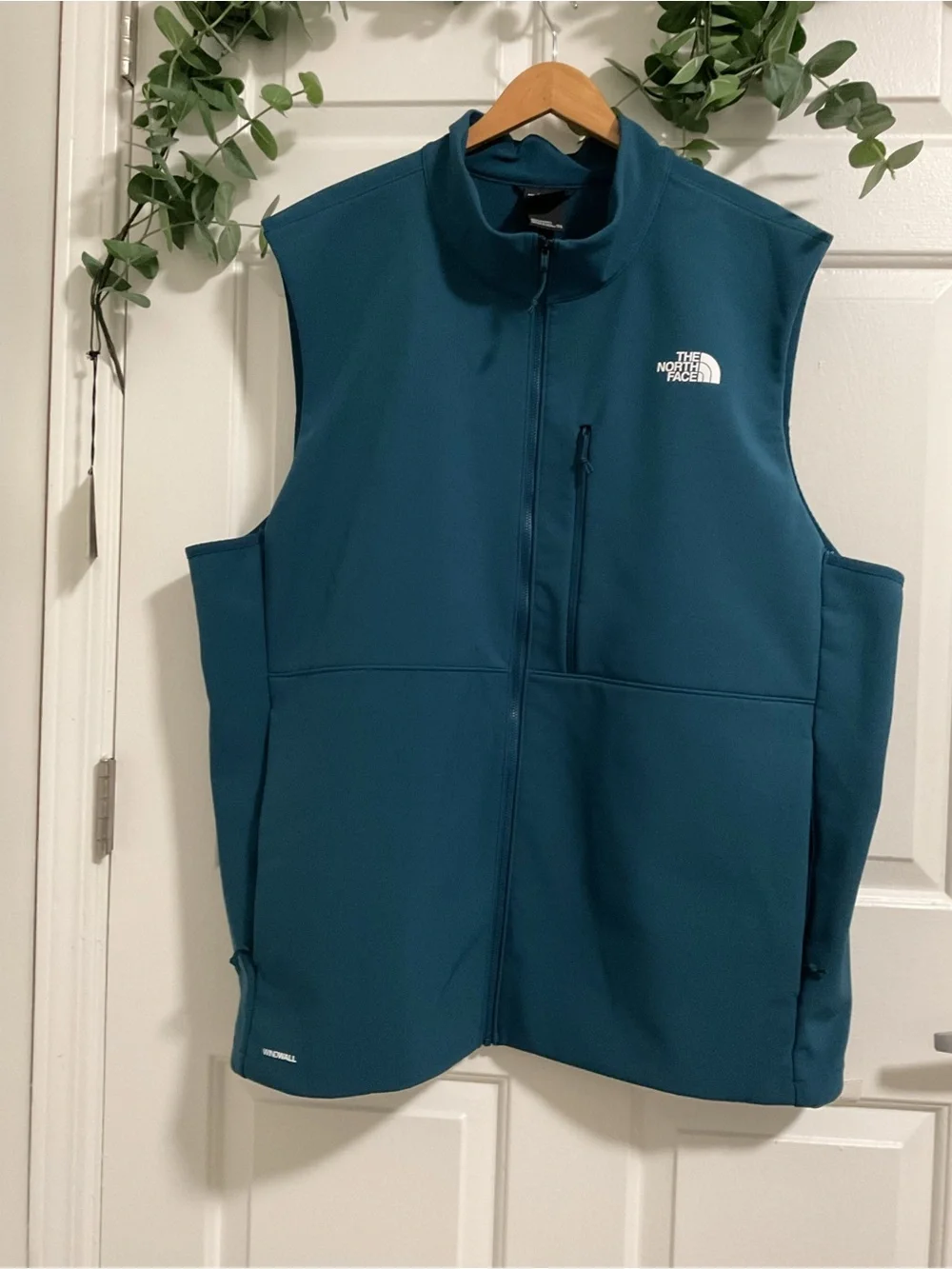 The North Face Men’s Teal Outdoor Softshell Vest